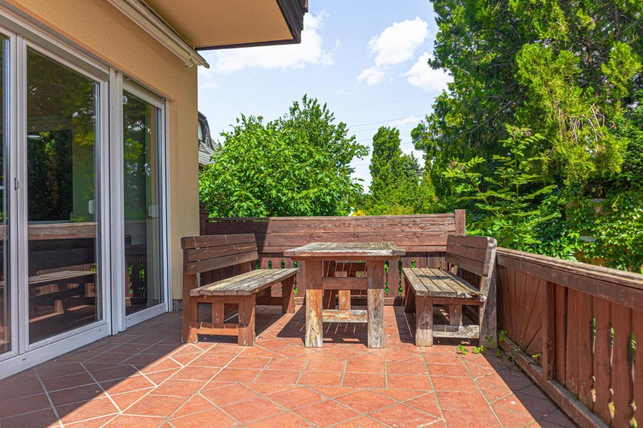 Exquisite Shared Villa - Your Private Room In This Beautiful Home Wien Exteriör bild