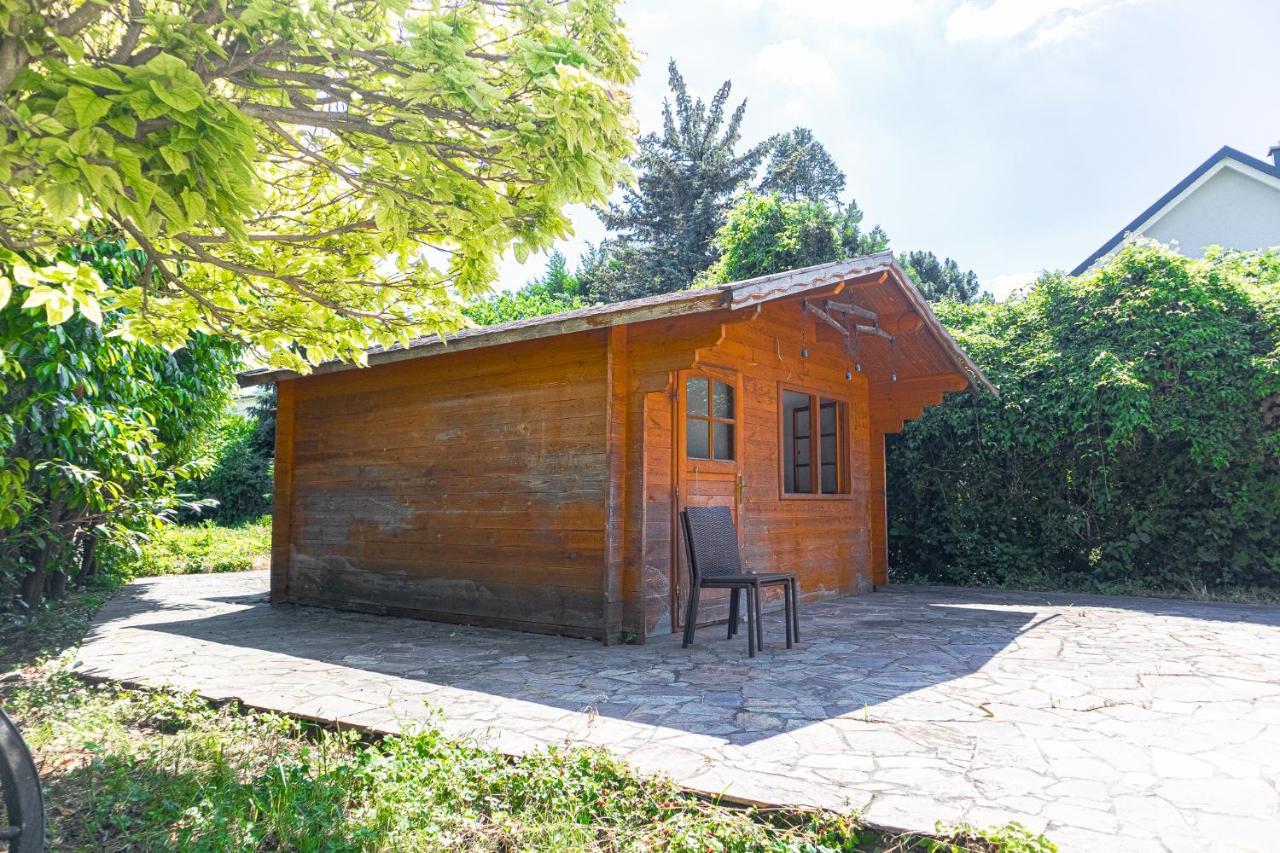 Exquisite Shared Villa - Your Private Room In This Beautiful Home Wien Exteriör bild