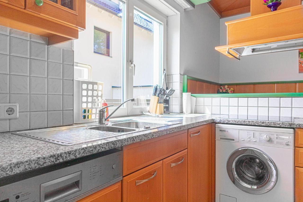 Exquisite Shared Villa - Your Private Room In This Beautiful Home Wien Exteriör bild