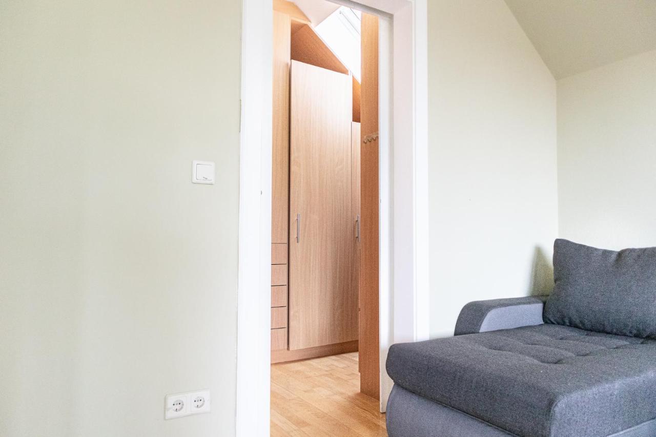 Exquisite Shared Villa - Your Private Room In This Beautiful Home Wien Exteriör bild